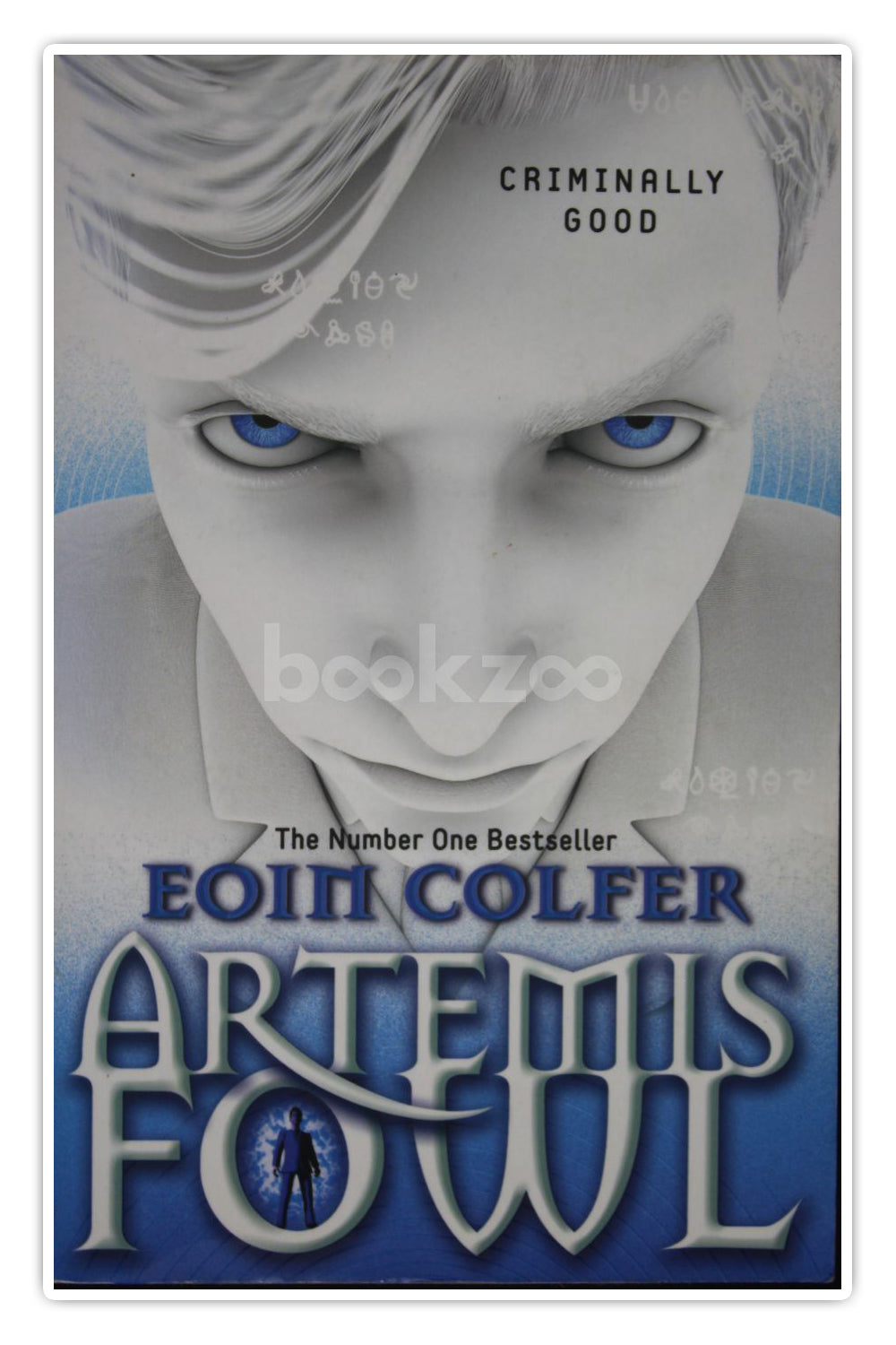 Livro Arquivo Artemis Fowl Eoin Colfer - Capa Dura Metalizada  Bazar  Digitt@l Loja Online de Card Games, HQs, Graphic Novels, Livros e Jogos -  Compre Agora na Bazar Digit@ll.